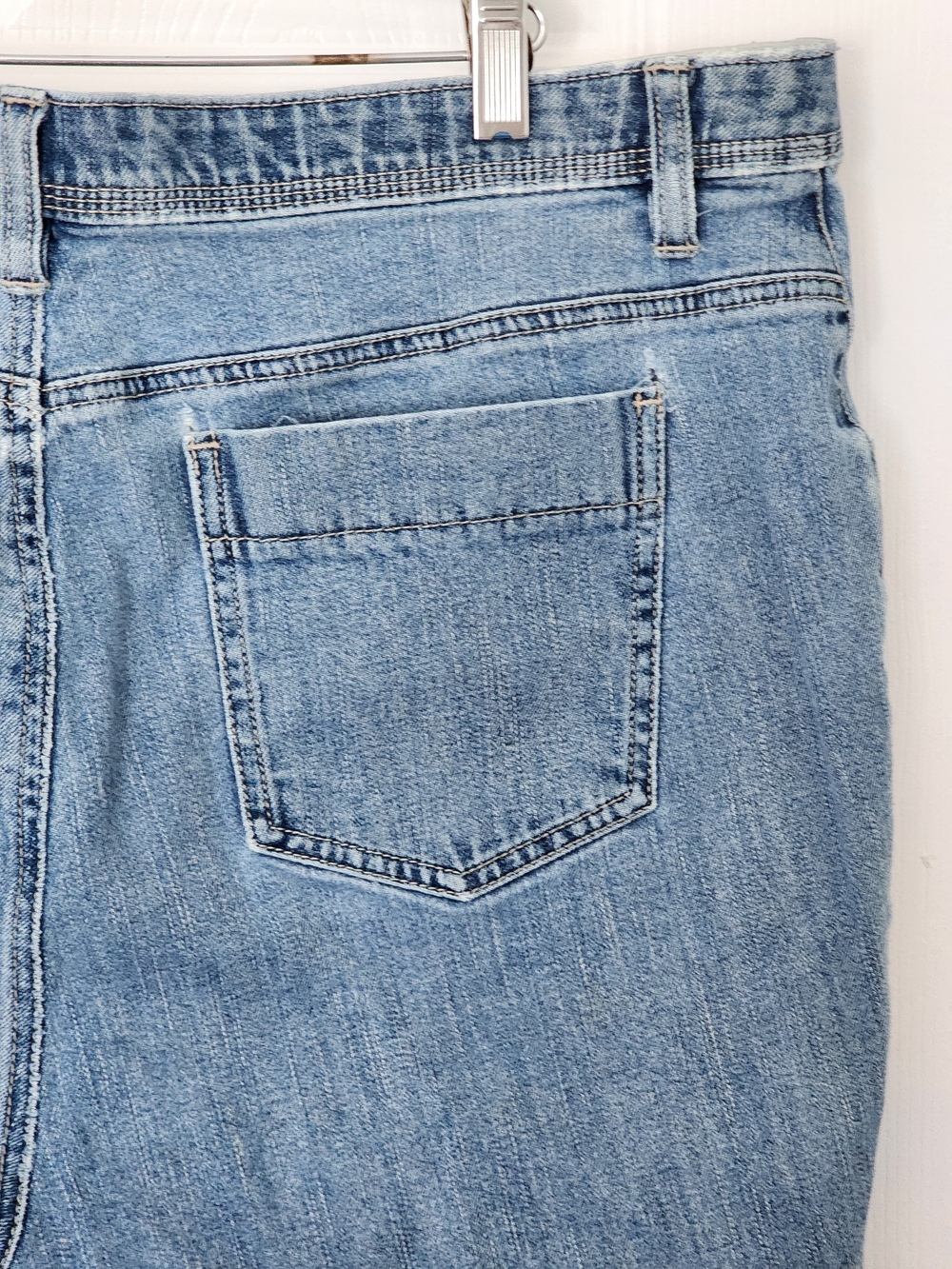 LEE Riders by Light Blue Cropped Denim Capris Plus Size 18W - Picture 7 of 10